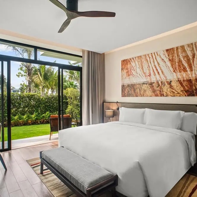 POOL VILLA
